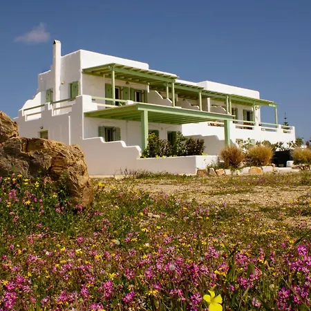 Julia's Studio, Familienfreundlich Am Meer,mit Xl Terrasse, Meerespanorama Apartment Logaras