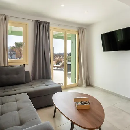 Julia's Studio, Familienfreundlich Am Meer,mit Xl Terrasse, Meerespanorama * Logaras